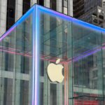 Apple’s Fifth Ave store glows in Apple Intelligence colors to celebrate iPhone 16 launch