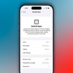 iOS 18.2 lets you set new default apps for messaging, calls, more via Settings hub