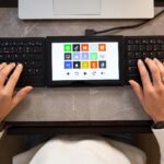 Innovative split keyboard comes with customizable touchscreen